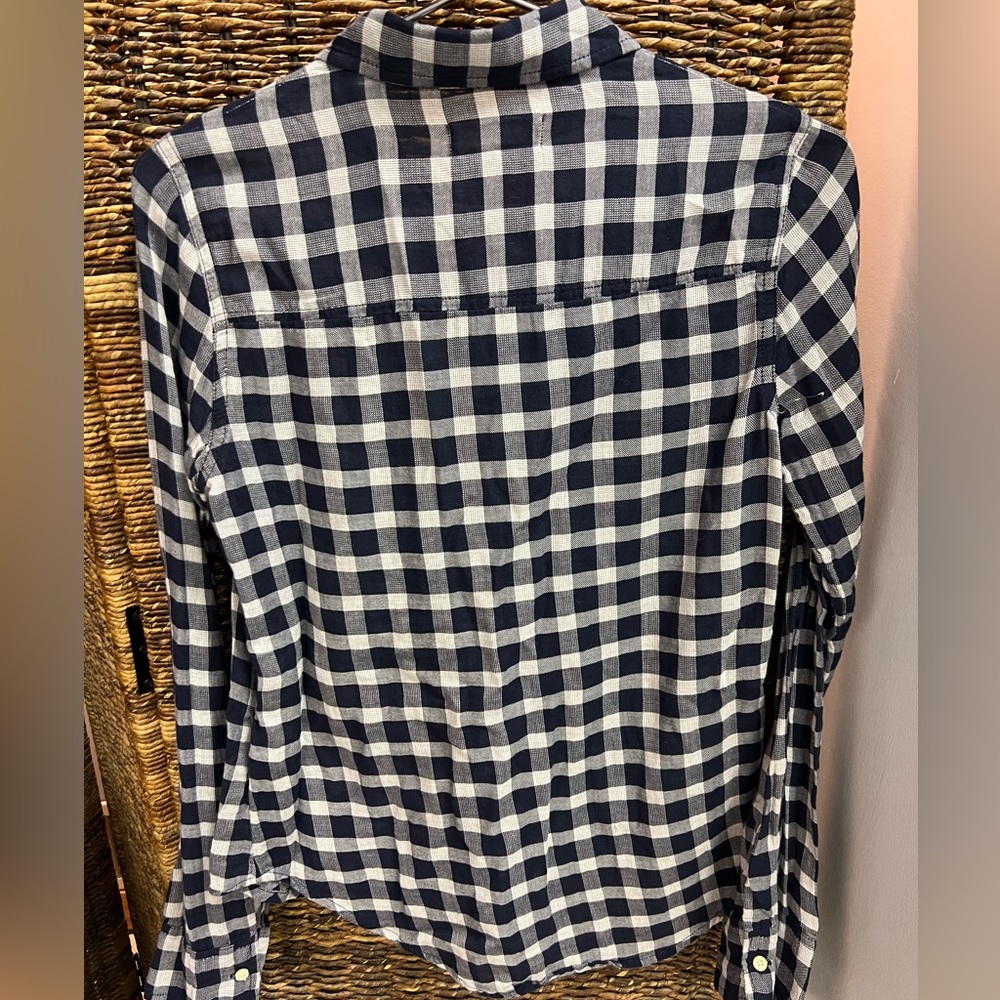 Hollister- Juniors button‎ up shirt-Size:Small, Pre-Owned
